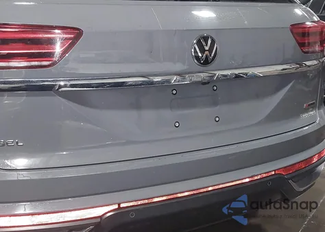 2021 Volkswagen Atlas Cross Sport 2.0T Sel z USA, uszkodzony, nr VIN 1V2BC2CA1MC236904